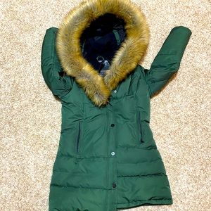 North Aware Women’s Vogue designer coat